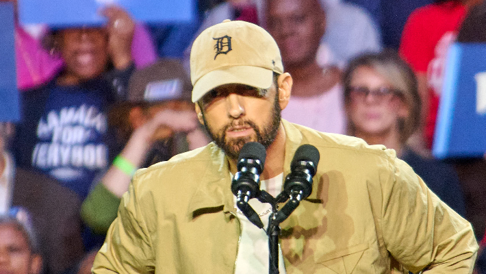 Eminem a prononcé un discours de soutien surprise à Kamala Harris lors de son récent rassemblement à Détroit