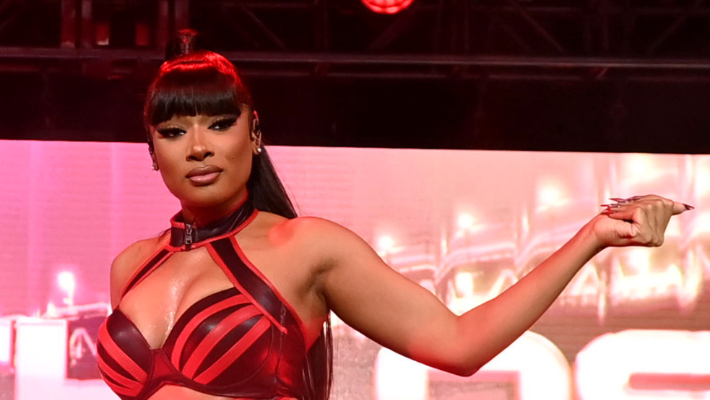 Les fans sont enthousiasmés par le nouvel album "Megan: Act II" de Megan Thee Stallion, mais ils détestent absolument ses illustrations taquinées