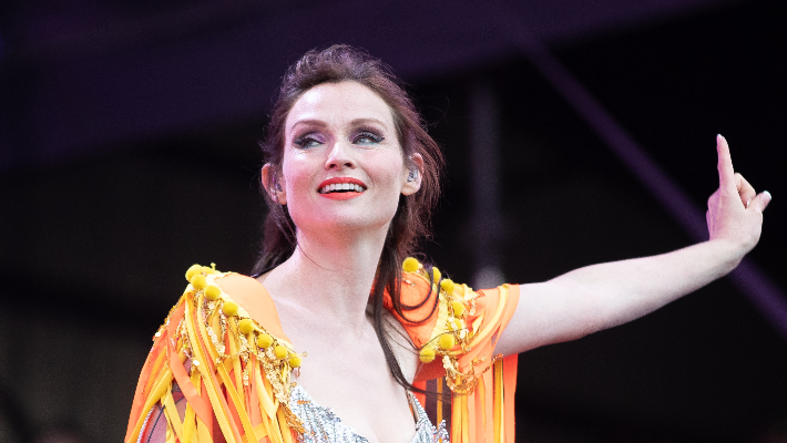 Sophie Ellis-Bextor aurait remporté son tout premier single platine RIAA grâce à "Saltburn"