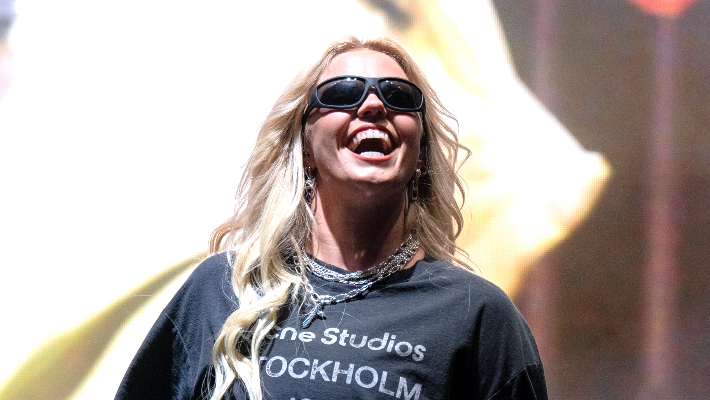Une vidéo de Reneé Rapp twerk au Austin City Limits Music Festival 2024 brise Internet