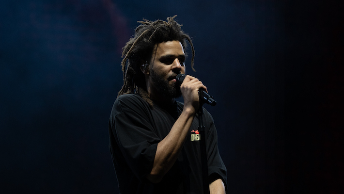 J. Cole annonce un concert d'une seule nuit pour le 10e anniversaire de Forest Hill Drive à New York