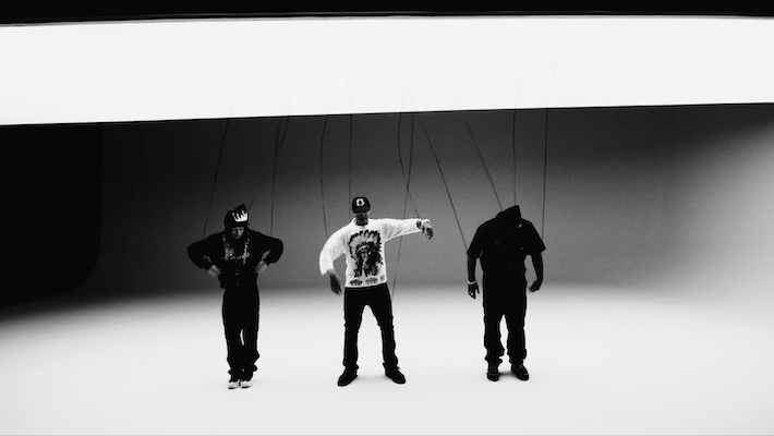 Detroit Gettotech Trio HiTech fait équipe avec Zelooperz dans la vidéo délirante "Shadowrealm"