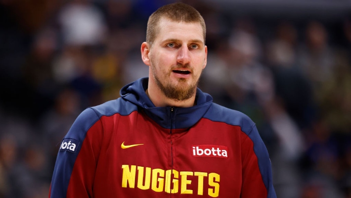 Il est idiot que Nikola Jokic se soit amélioré pour commencer la saison 2024-25