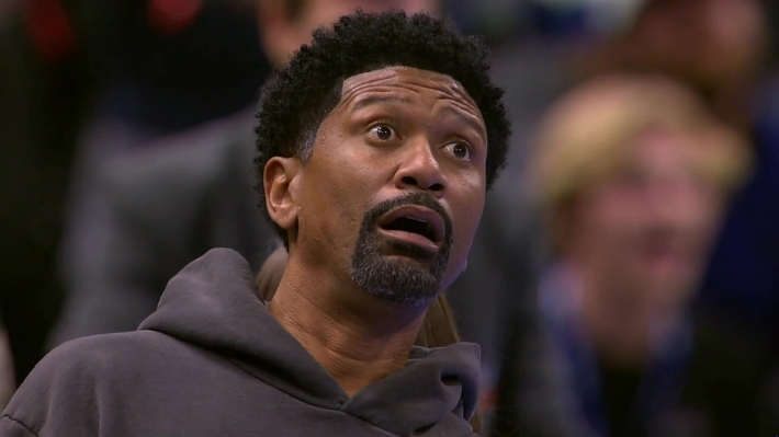 Les Pistons ont vaincu la chaleur après que Miami ait retiré Chris Webber avec une seconde à jouer en prolongation