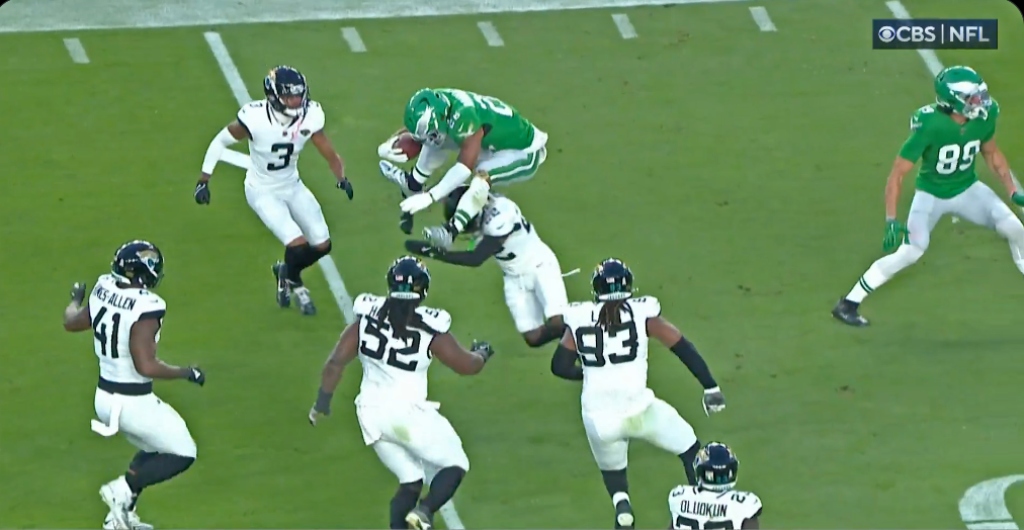 Saquon Barkley a réussi un obstacle inversé insensé contre les Jaguars