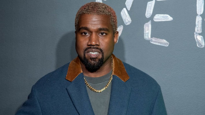Un ancien employé de Kanye West l'a accusé de s'être livré à des « tirades antisémites » dans le cadre d'un procès pour environnement de travail hostile
