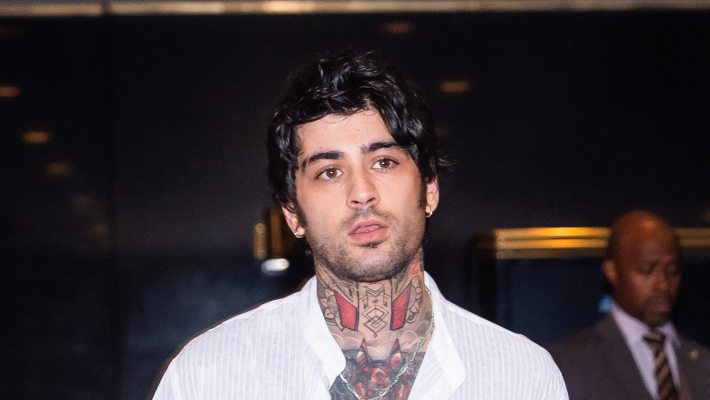 Zayn Malik a rendu hommage à Liam Payne lors de sa tournée "Stairway To The Sky" récemment reportée