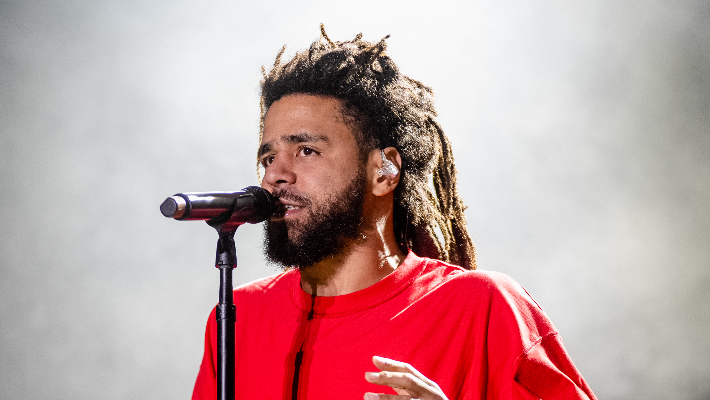 J. Cole taquine une plage de dates de sortie potentielle pour son album tant attendu « The Fall Off »