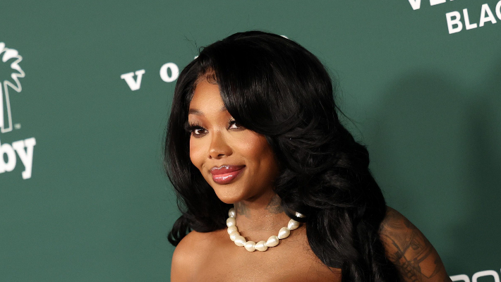 Summer Walker annonce « Over It Radio » avec Apple Music avant la sortie de l'album du chanteur