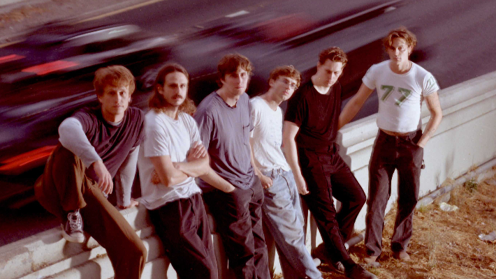 Dutch Interior annonce leur album «Moneyball», avec un nouveau single déroutant «Fourth Street»