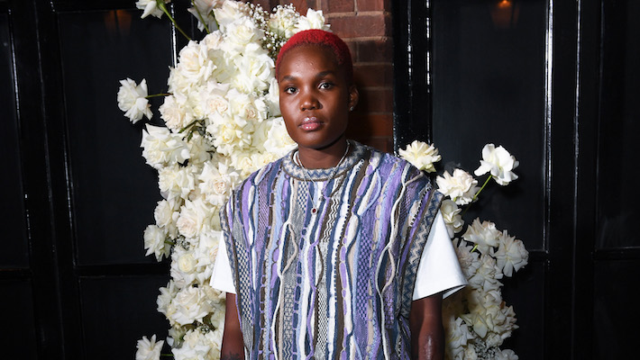 Arlo Parks taquine un nouvel album tout en repensant à une année 2024 pleine de « moments spéciaux »