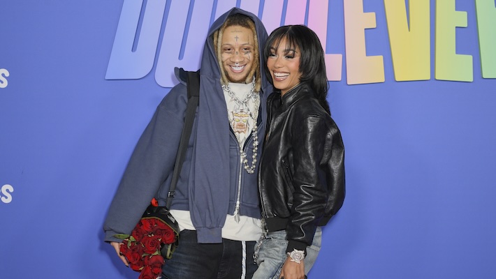 Coi Leray est enceinte d'elle et du premier enfant de Trippie Redd, elle l'annonce avec des photos de baby bump