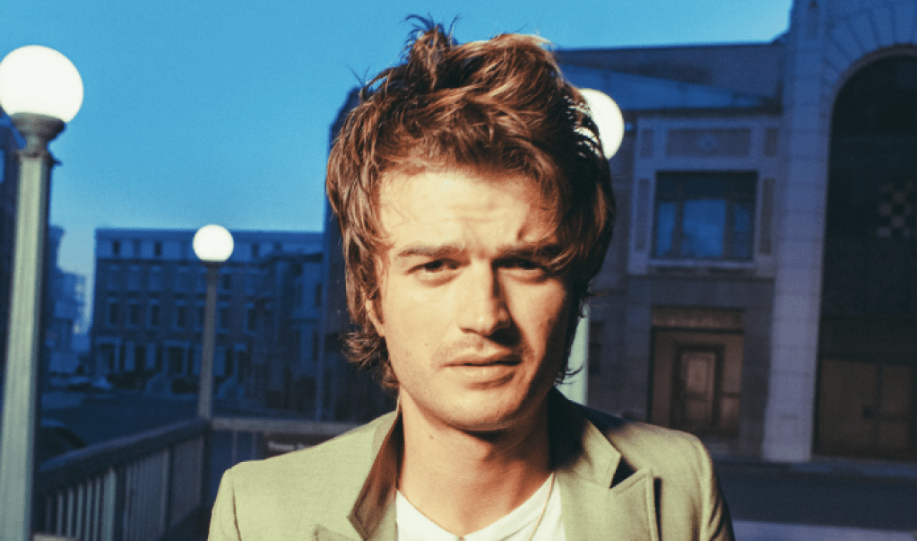 DJO (Joe Keery de «Stranger Things») est en tournée pour soutenir son nouvel album «The Crux»