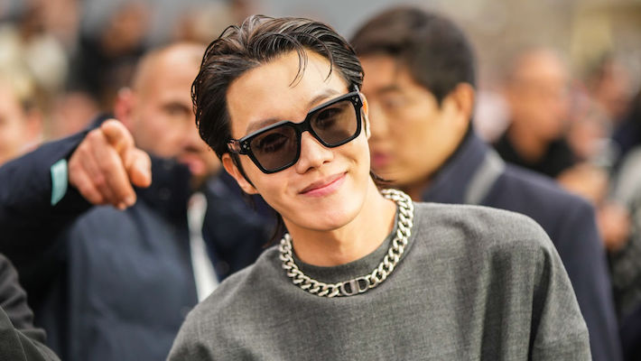 J-Hope de BTS entame sa toute première tournée solo en 2025 et comprend de grands spectacles américains