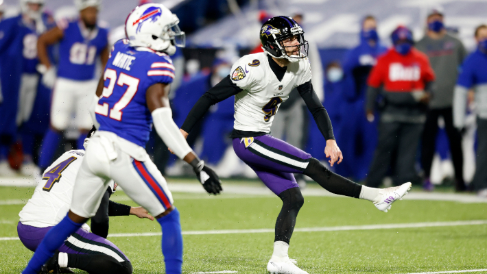 Le botteur des Ravens Justin Tucker fait face à des allégations de comportement inapproprié de six massothérapeutes