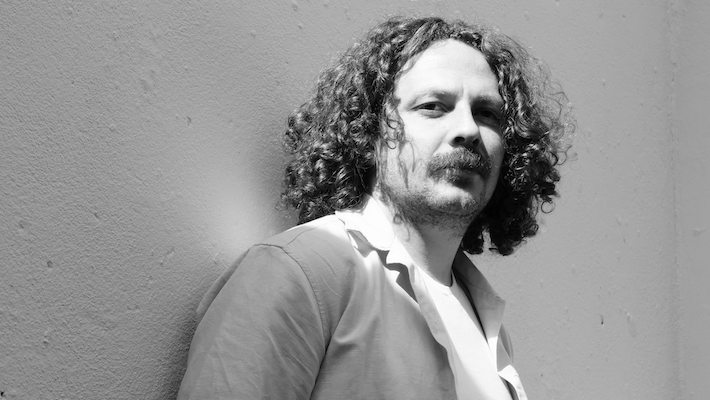 Mixtape indépendante 20: Rapt est enracturé sur «jusqu'à ce que la lumière nous prenne»
