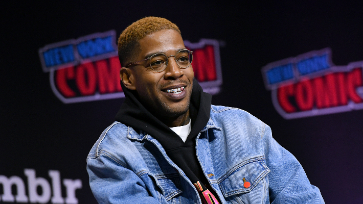 Quelqu'un serait entré par effraction dans la maison de Kid Cudi, aurait mangé un repas, puis aurait pris une douche