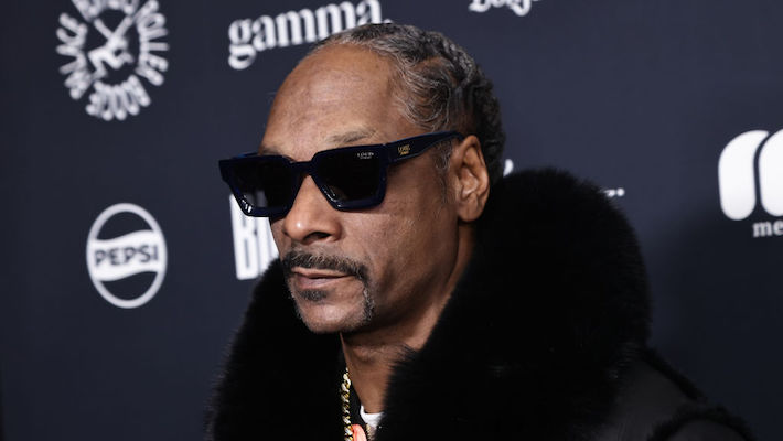 Snoop Dogg suggère qu'il pourrait faire un concert de charité pour soutenir les secours contre les incendies de forêt de Los Angeles
