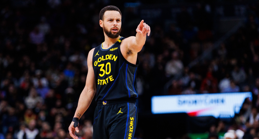 Stephen Curry a demandé aux « doigts de Twitter » qui effectuaient de faux échanges de se taire après que les guerriers aient battu les loups