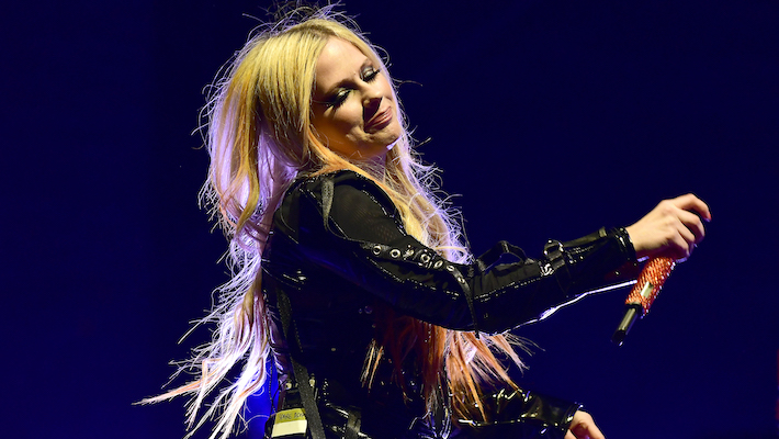 Avril Lavigne est sur le point de faire ses débuts Warped Tour à rejoindre la gamme empilée de l'émission 2025