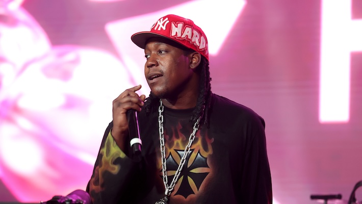 Don Toliver revient avec un nouveau son dans son «sac LV» avec J-Hope et Pharrell
