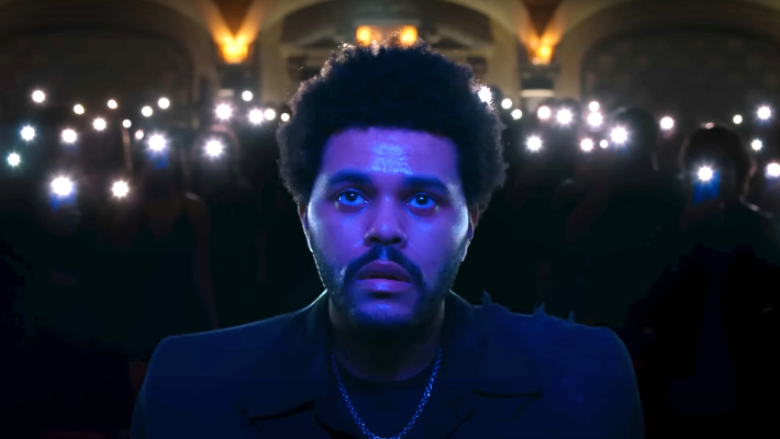 La vidéo «Open Hearts» de Weeknd est un rêve lucide de la route vertigineuse voyagée pour l'amour