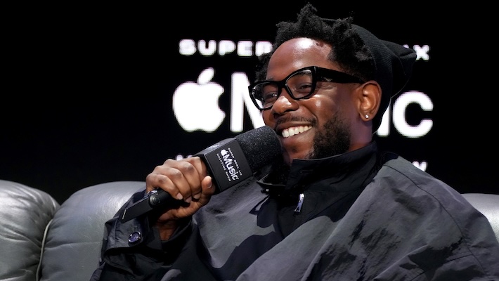 Le manifestant de la mi-temps du Super Bowl de Kendrick Lamar nie les affirmations en ligne que le rappeur était au courant de son plan