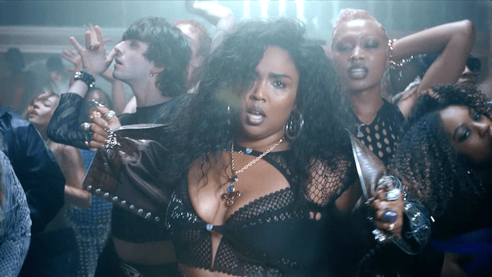 Lizzo recherche «l'amour dans la vraie vie» dans son single de retour