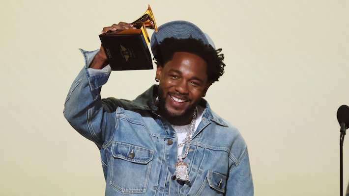 `` Not Like Us '' de Kendrick Lamar, choque le monde avec un record de l'année Grammy Win