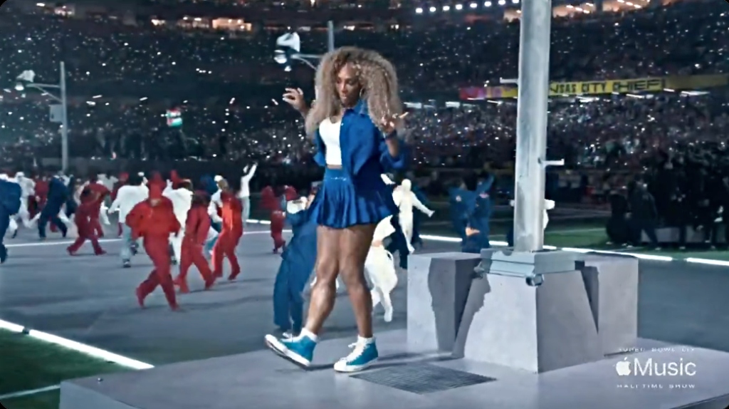 Serena Williams a dansé pendant la performance de Kendrick Lamar au Super Bowl de Kendrick Lamar