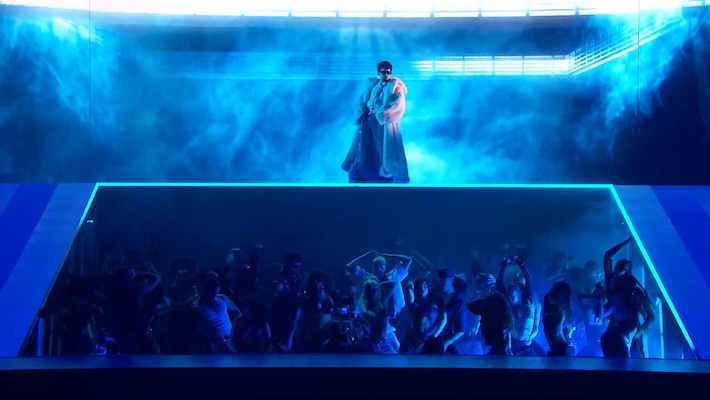 Bad Bunny (et tant de danseurs) ont joué aux prix de musique Iheartradio 2025