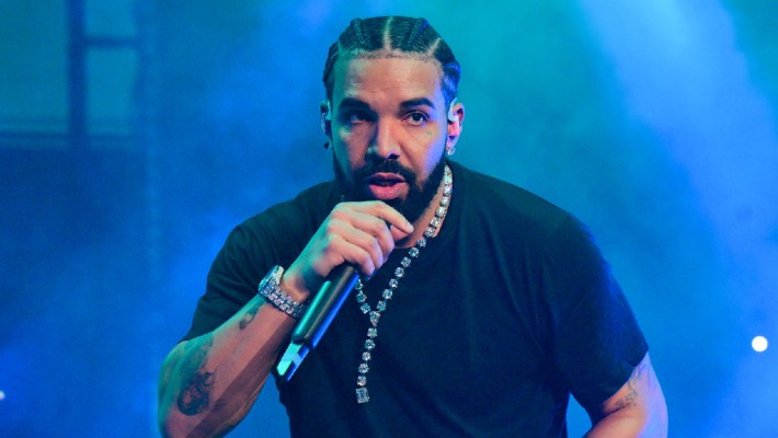 Drake et IheartMedia auraient atteint un règlement dans le dossier du régime Payola du rappeur