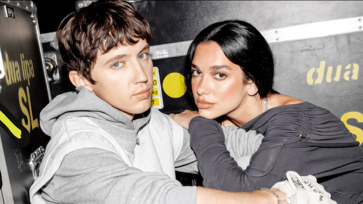 Dua Lipa et Troye Sivan s'associent pour obtenir «physique» sur leur nouvel hymne de danse bruyant