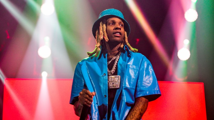 Lil Durk a tellement d'amour qu'il `` ne peut pas le cacher '' dans son nouveau single avec Jhené Aiko