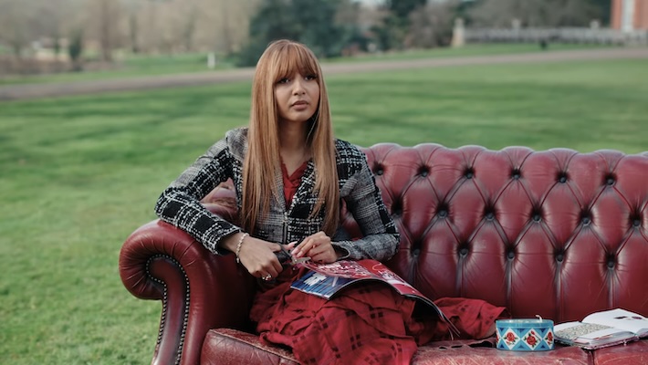 PinkPantheress (quelques versions d'elle, en fait) annoncent une nouvelle mixtape avec une bande-annonce