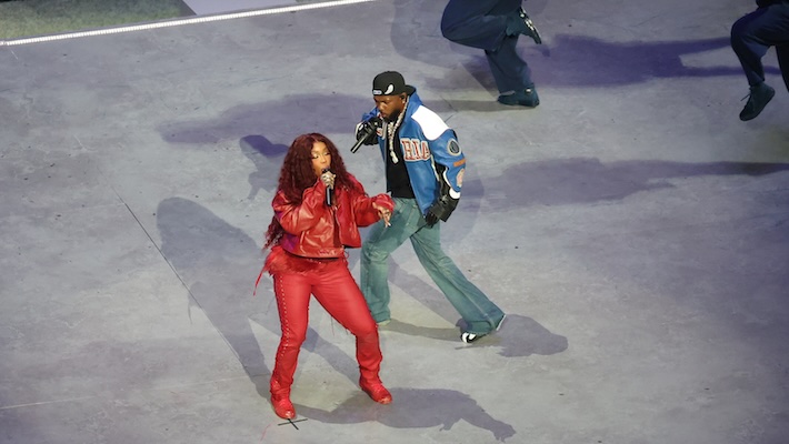 SZA a esquivé de manière experte la question de Jimmy Kimmel sur un prochain concert de Toronto avec Kendrick Lamar