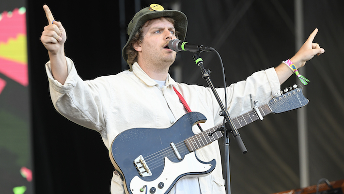 Mac DeMarco annonce sa tournée massive en 2025 et confirme qu'un nouvel album est en route