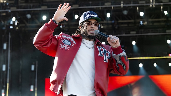 Gelo jette un peu de «loi de loi n sur son dernier single de retour en arrière
