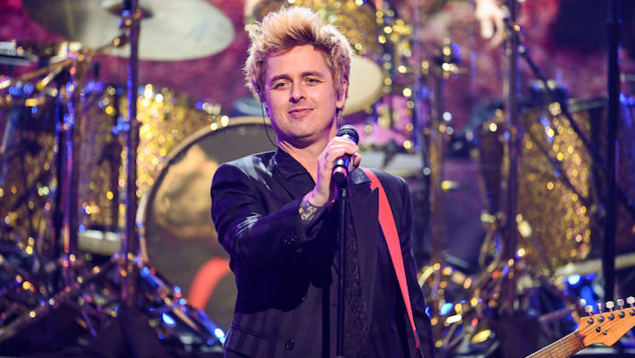 Green Day a invité un fan sur scène pendant Coachella 2025 le week-end, et ils ont absolument volé le spectacle
