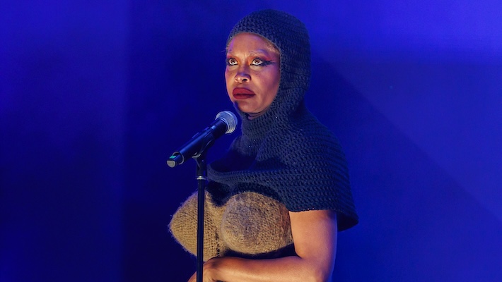 L'ensemble Music dans l'ensemble des femmes Billboard Women in Music d'Erykah Badu a déclenché un débat BBL