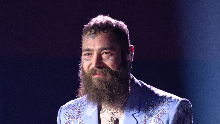 Post Malone a hardiment abordé d'être appelé une «merveille à un coup» lors de son ensemble de coachella 2025 en tête d'affichage