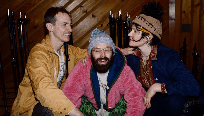 Big Thief prend la route cet automne sur la «tournée Somersault Slide 360»