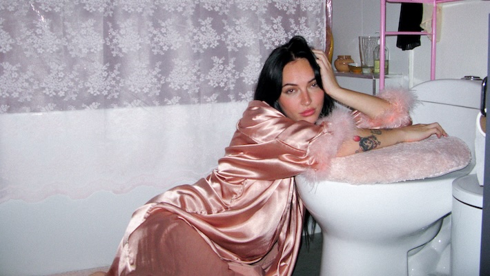 CIL partage une délicieuse vidéo pour son single prêt pour l'été 'Hot Sh * t'