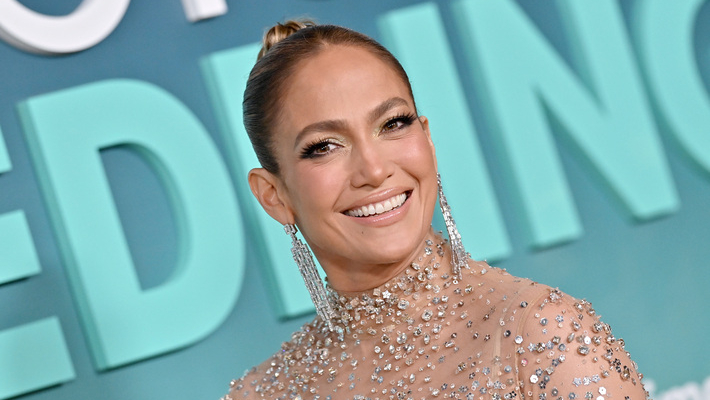 Jennifer Lopez suit ses AMAS 2025 massifs en annonçant une résidence à Las Vegas