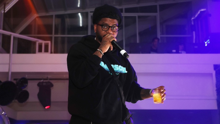 Le prochain projet de Bryson Tiller, «Solace & The Vices», sera un double album