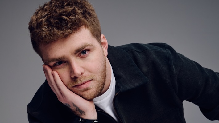 Alex Warren poursuit son hors concours en 2025 en annonçant `` You's Gore, Kid '', un nouvel album