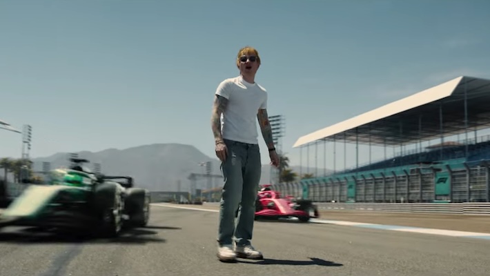 Ed Sheeran passe en mode rocker complet pour sa nouvelle chanson de cinéma 'F1' 'Drive'