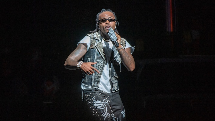 Gunna insiste, encore une fois, qu'il `` ne s'arrêtera pas '' dans son nouveau single hypnotique