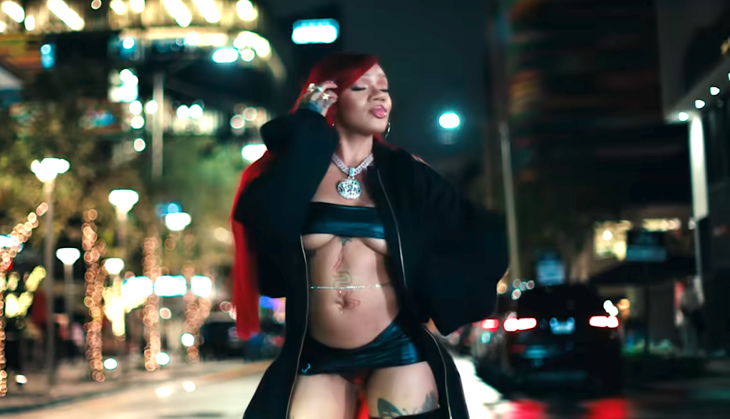 La vidéo de Glorilla Keyshia Cole-échantillonnage «Typa» détaille ce qu'elle veut chez un homme