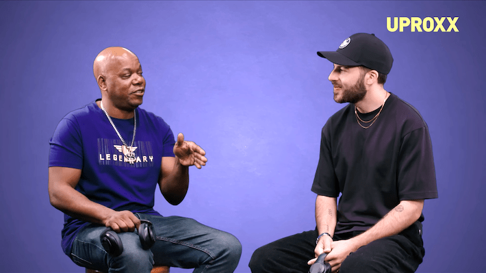 Les juges trop courts sont des remakes de ses succès classiques dans le dernier `` Sound Check ''